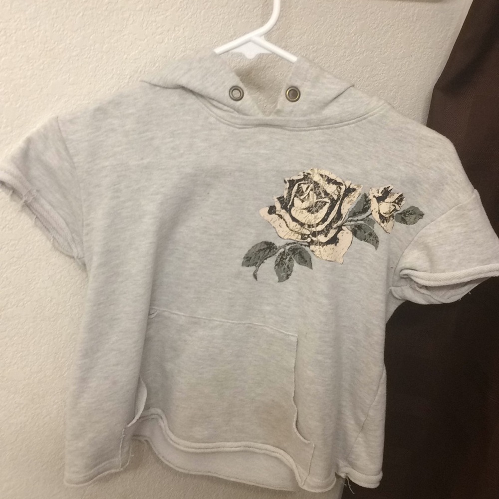 Cropped shirt